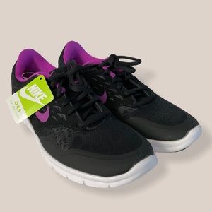 Nike Women's Orive NM Suede Cross Trainer